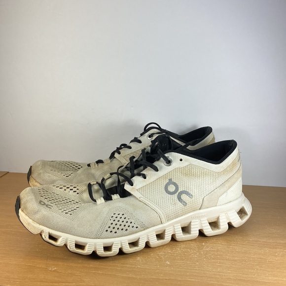 On Running Cream and Black Athletic Shoes - Picture 12 of 12